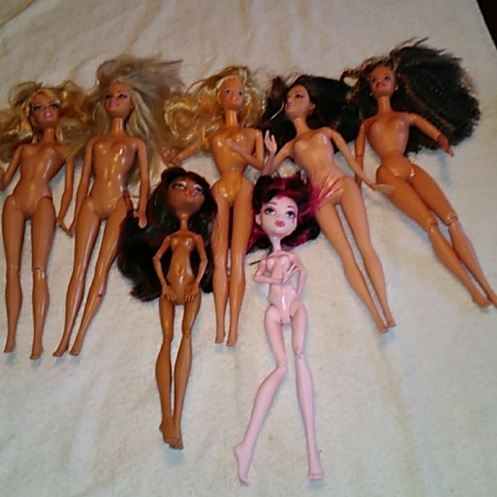 BUNDLE OF ASSORTED MATTEL DOLLS